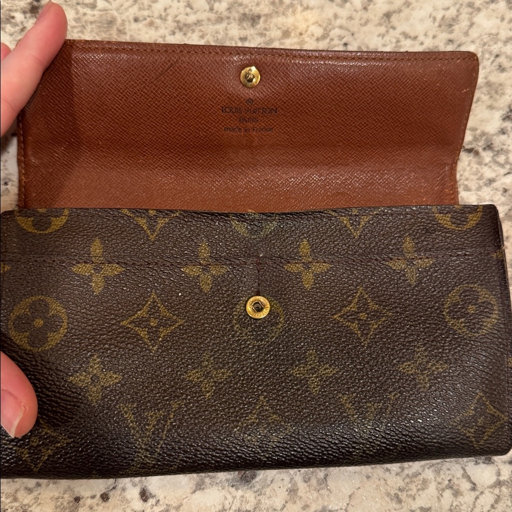 Louis Vuitton wallet - Picture 4 of 9